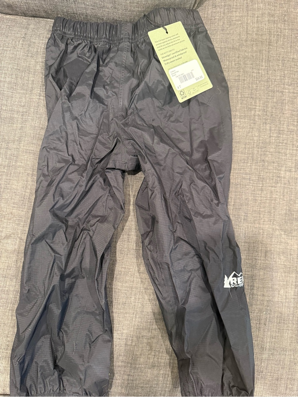 REI Kids Black Packable Rain Pants with Elastic Ankles